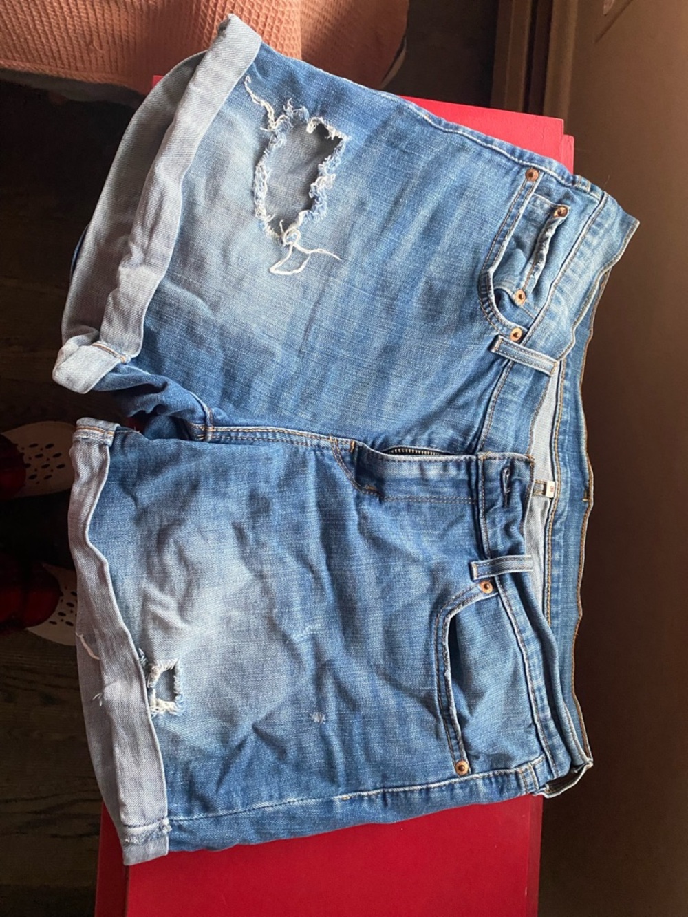 Levi’s Denim Shorts High Rise Distressed Cuffed – Vintage Wash